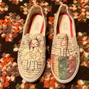 Dog themed Goby slip on sneakers.